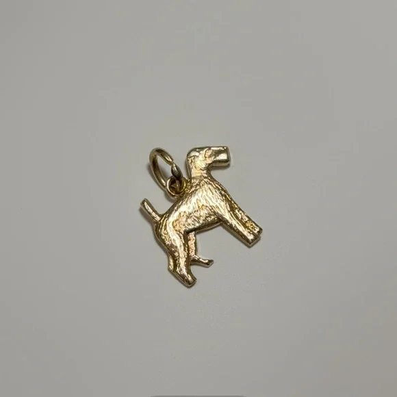 10k Vintage Terrier Dog Charm / Pendant - Picture 3 of 5